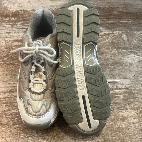 Vintage Skechers Sneakers - Picture 10 of 10